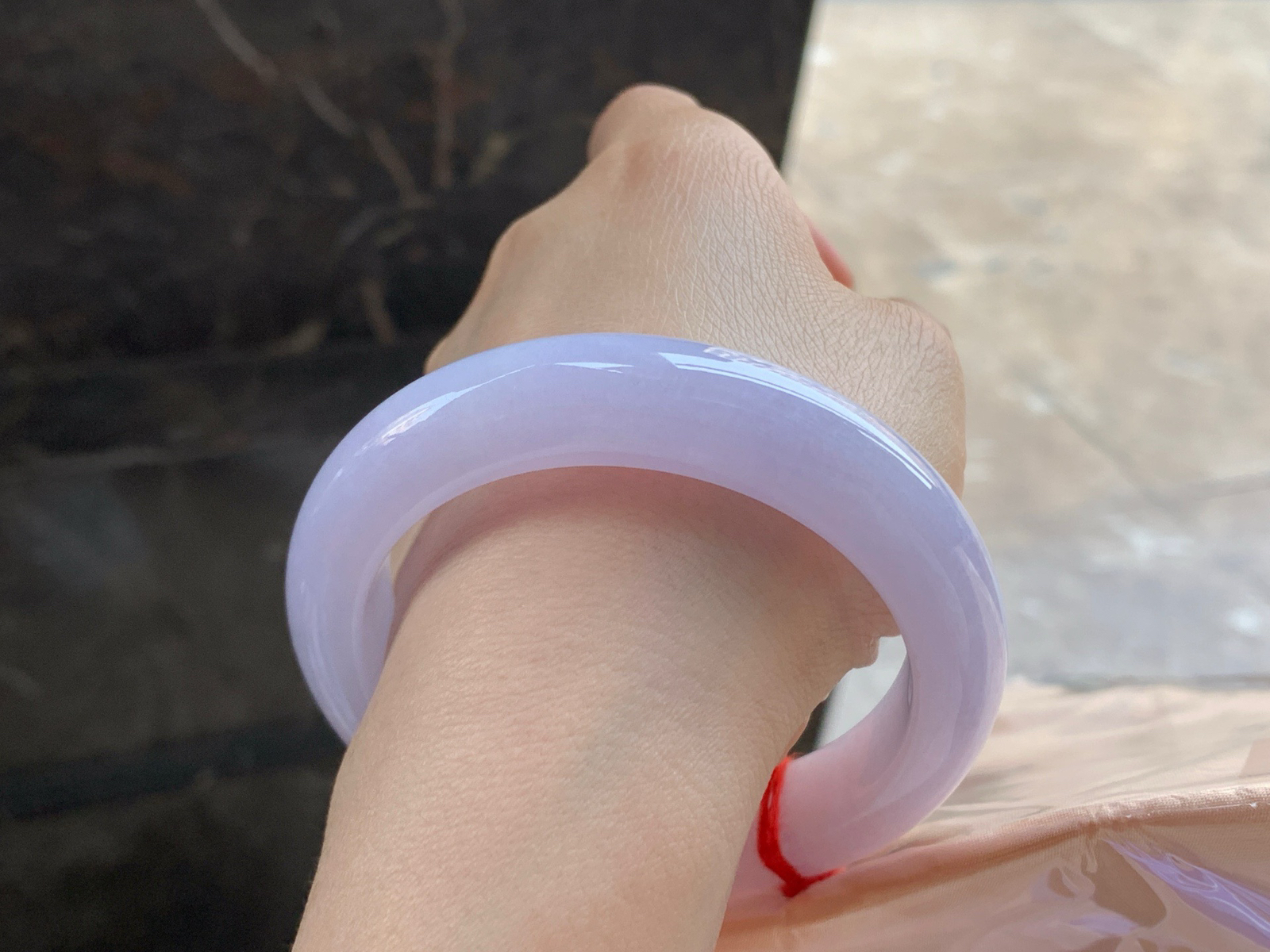 57-13.3-10.5

春色手镯^_^底子细腻干净