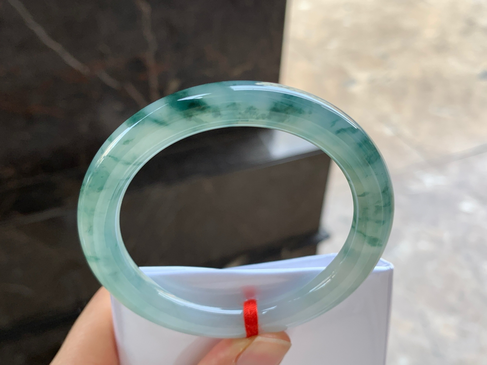 54-9

蓝花圆条手镯^_^颜色鲜艳