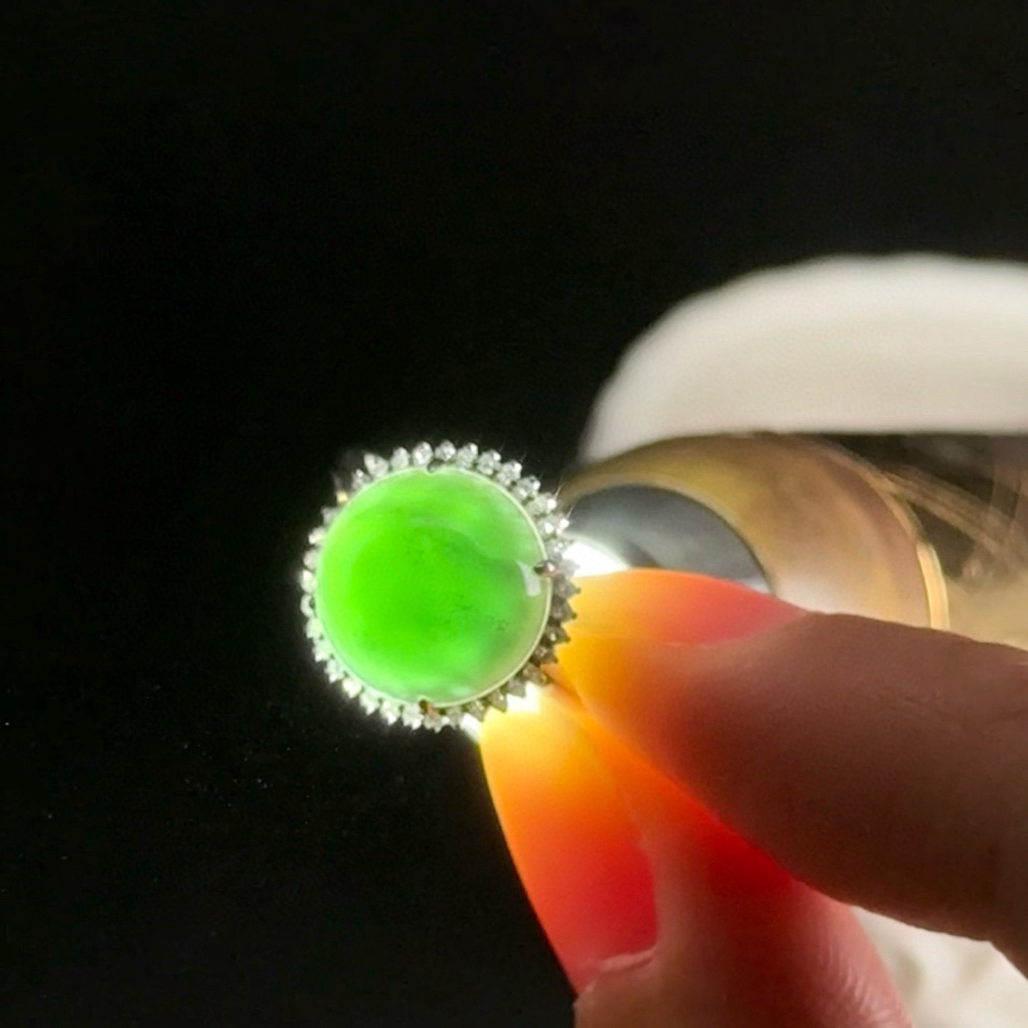 精品18k墨翠蛋面女戒 种好色正 黑度极好 打灯通透 尺寸10.7