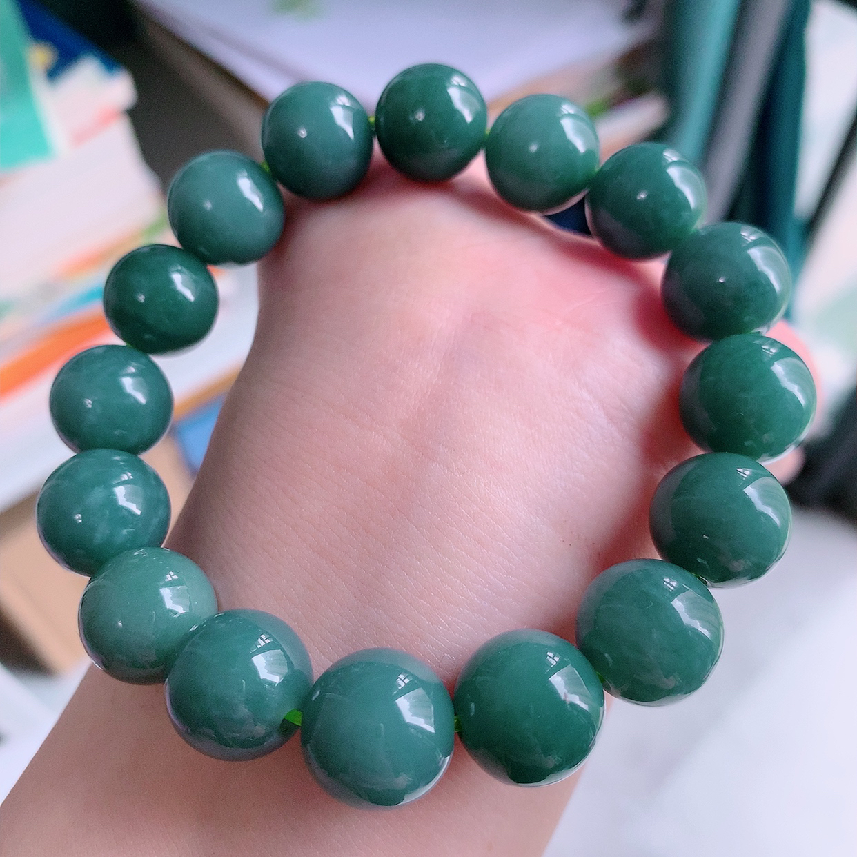 自然光实拍，冰润满色翡翠手链翡翠手串， 颜色丰富，料子细腻，高档大气，自戴送礼佳品！#001.1取一