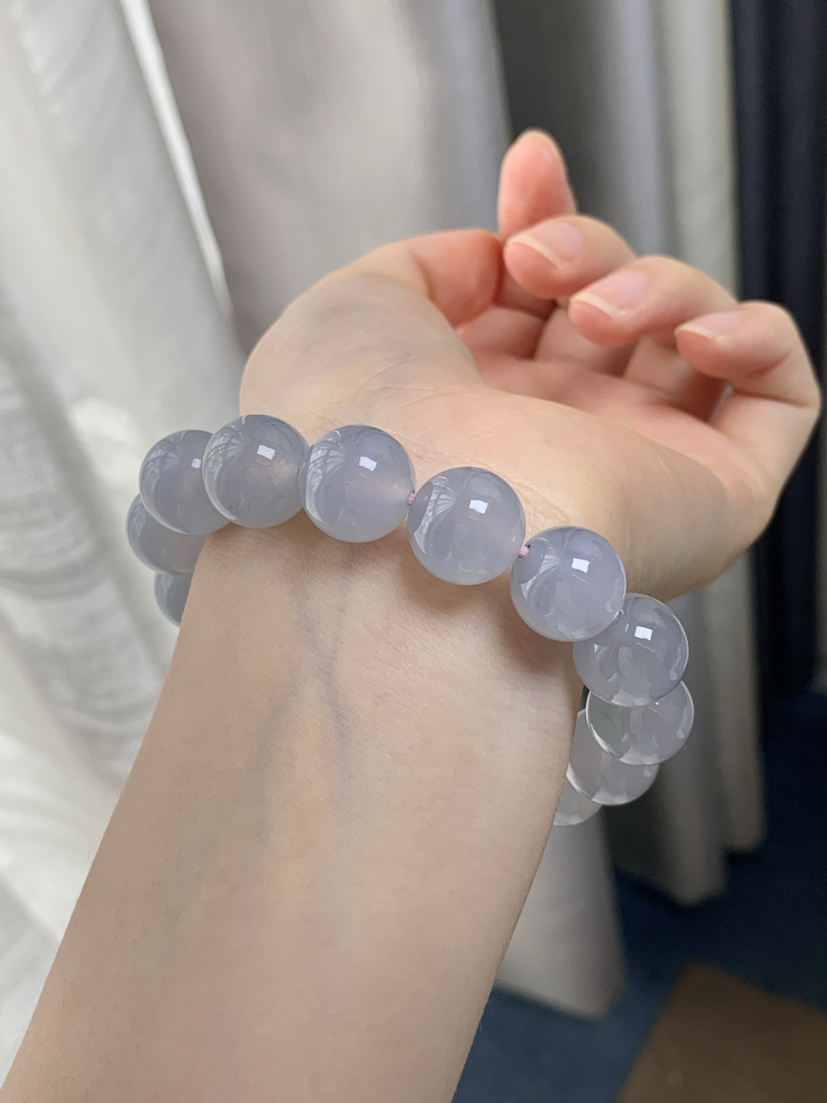 冰紫手串
尺寸：13mm  16颗