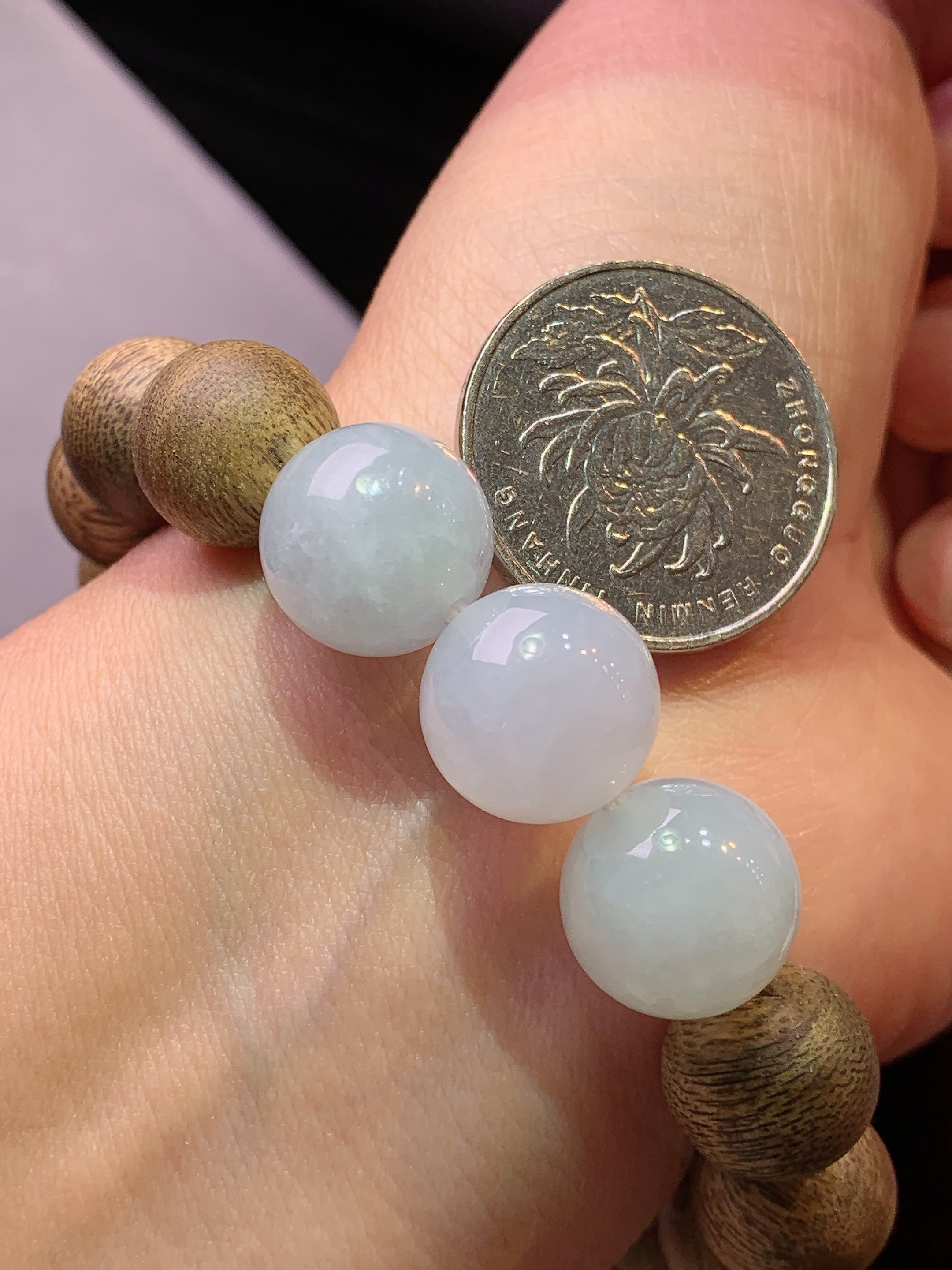 圆珠手链 玉质细腻 色泽艳丽清新 水润亮眼 整体尺寸13.6L2