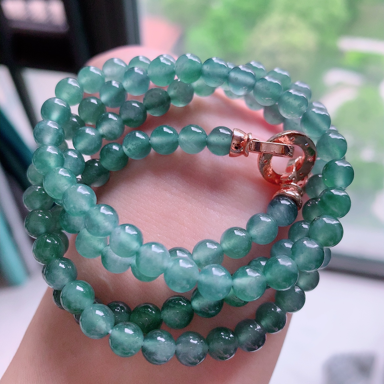 自然光实拍，冰种翡翠项链，颜色丰富，料子细腻，高档大气，自戴送礼佳品！#001.1取一尺寸5.8