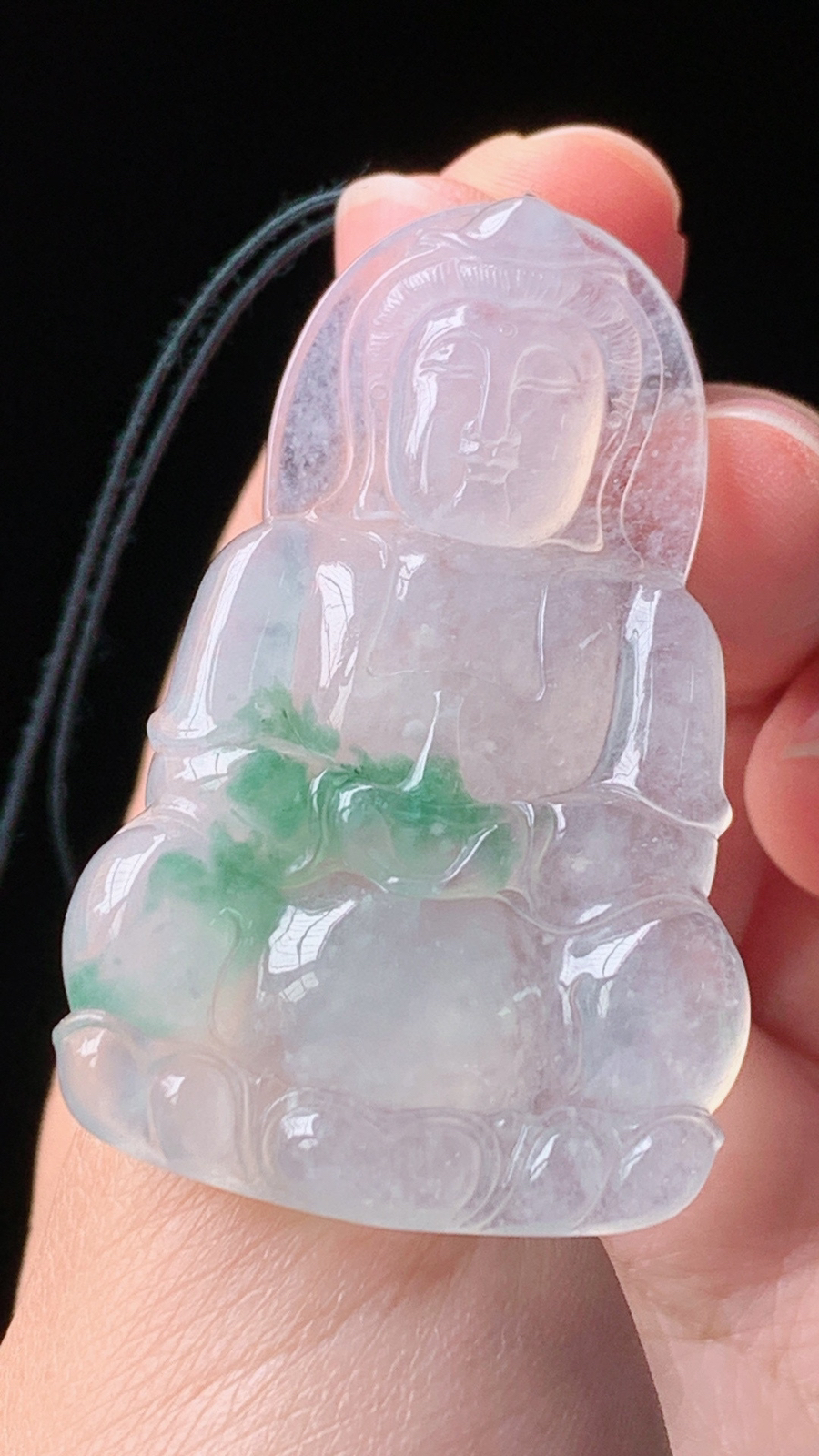 冰飘花观音，一刀切
花色灵动，水润荧光，
尺寸:51.0-32.1-6.1mm