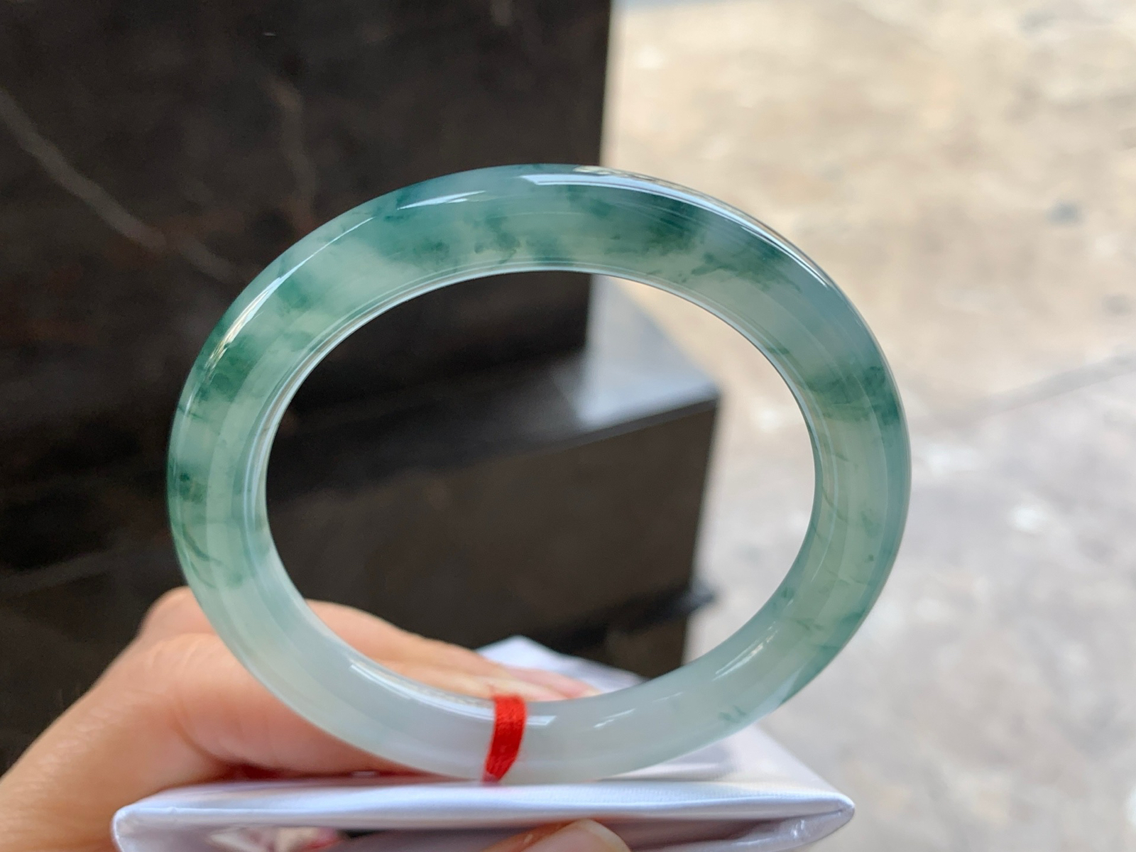 54-9

蓝花圆条手镯^_^颜色鲜艳