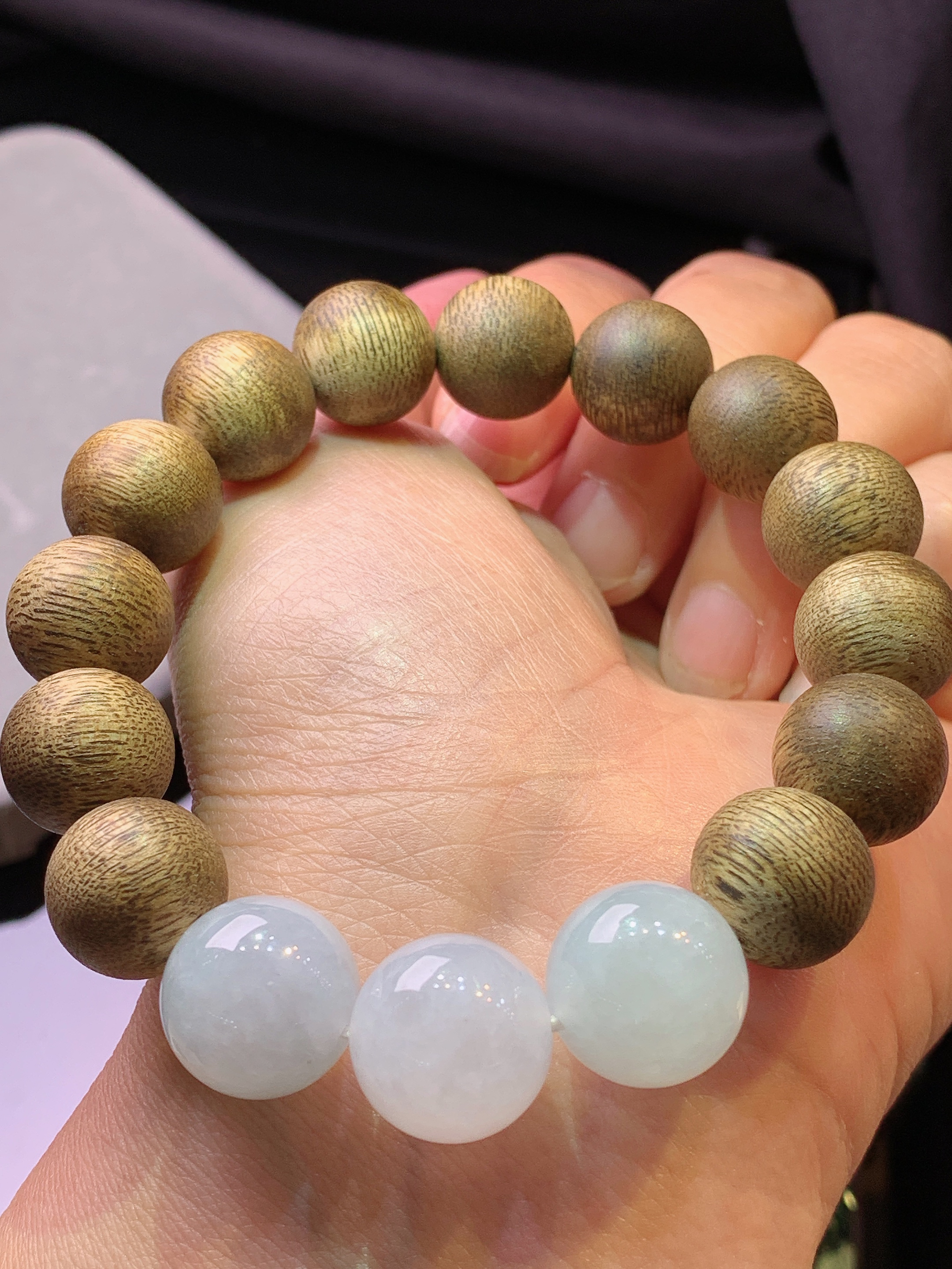 圆珠手链 玉质细腻 色泽艳丽清新 水润亮眼 整体尺寸13.6L2