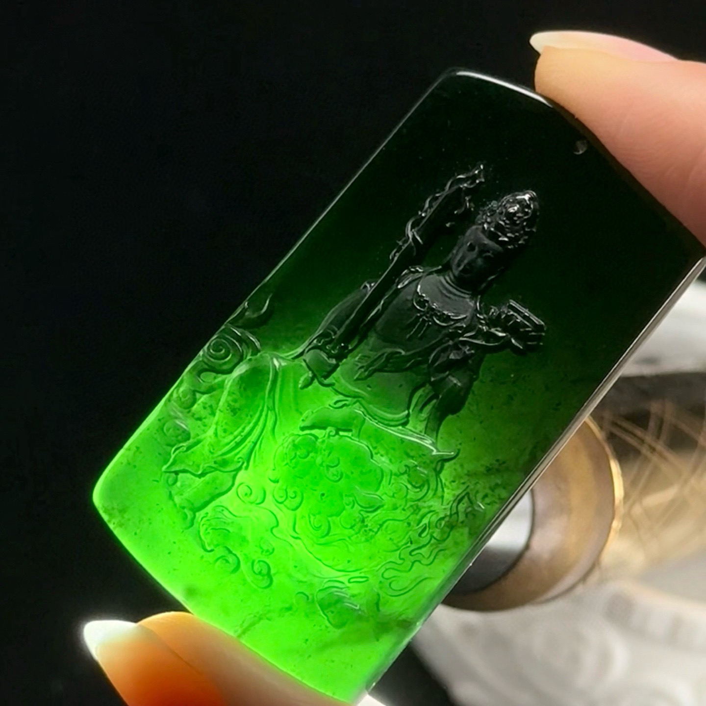 精品墨翠文殊菩萨 种好色正 黑度极好 打灯通透 油性十足 尺寸49.7