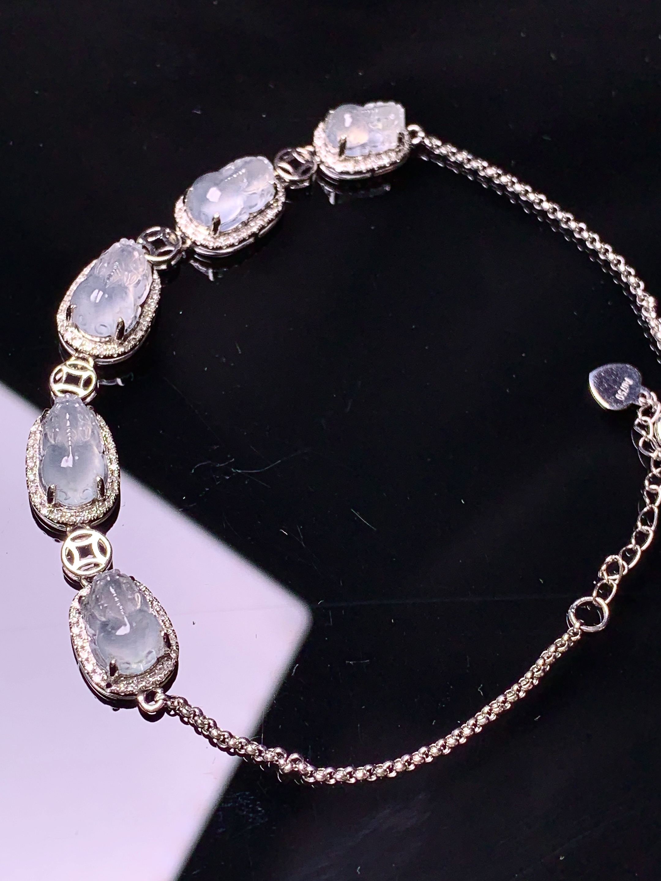 18k金钻镶嵌冰种貔貅手链 玉质细腻 色泽艳丽清新 水润亮眼 整体尺寸170*7.5*6.2y4