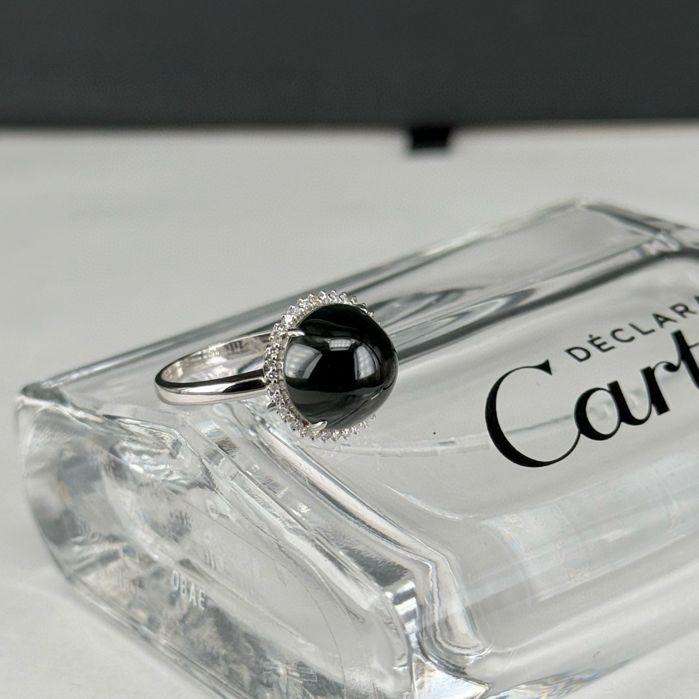 精品18k墨翠蛋面女戒 种好色正 黑度极好 打灯通透 尺寸10.7