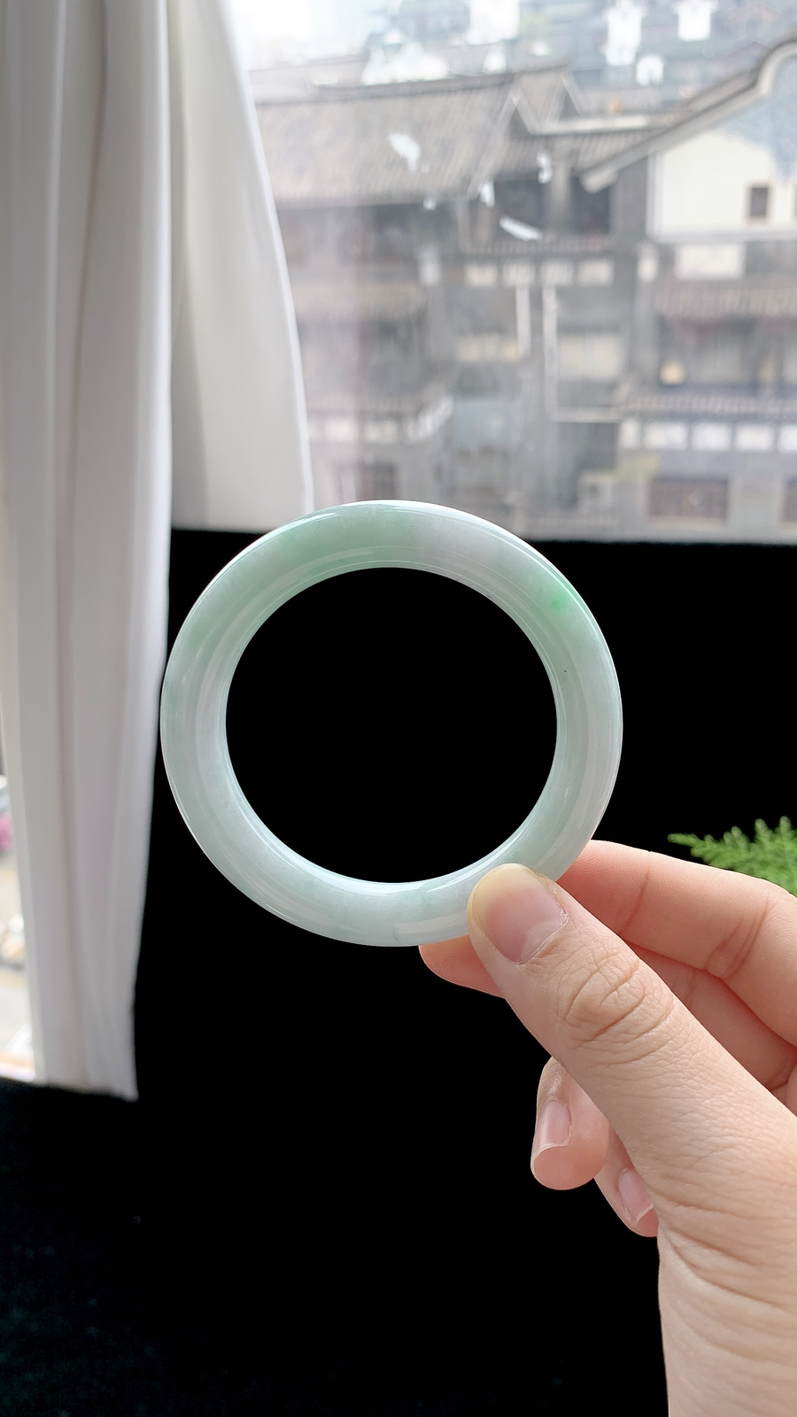 飘绿圆条
尺寸：53.3-10.1