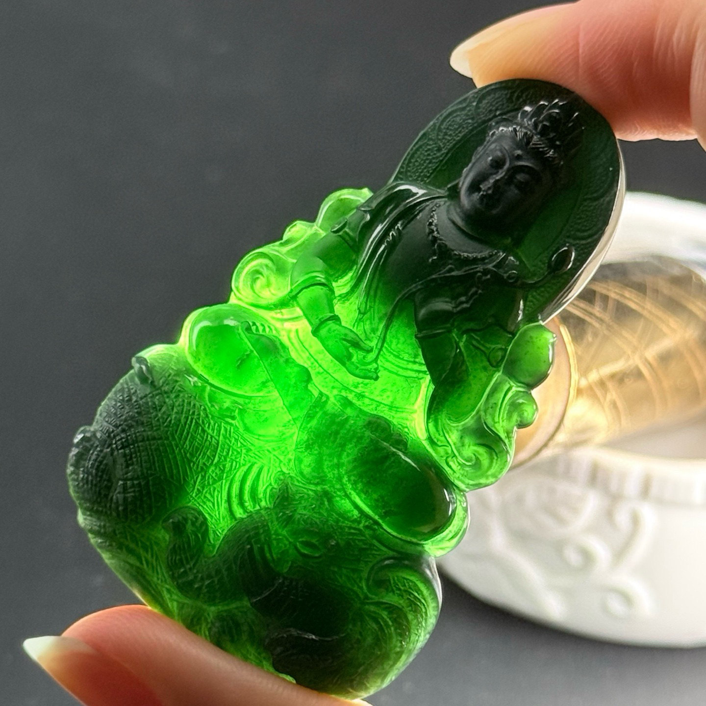 精品墨翠文殊菩萨 种好色正 黑度好 打灯通透 油性十足 尺寸60.5