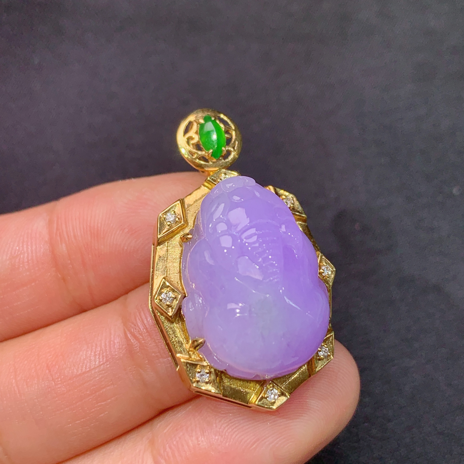 紫罗兰貔貅吊坠，18k金镶嵌，温润细腻，颜色鲜艳，Ja 尺寸34.3*20.3*14.9