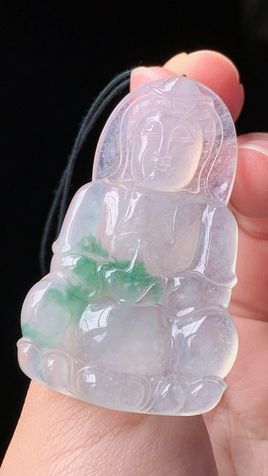 冰飘花观音，一刀切
花色灵动，水润荧光，
尺寸:51.0-32.1-6.1mm