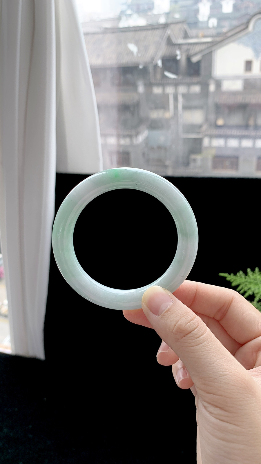 飘绿圆条
尺寸：53.3-10.1