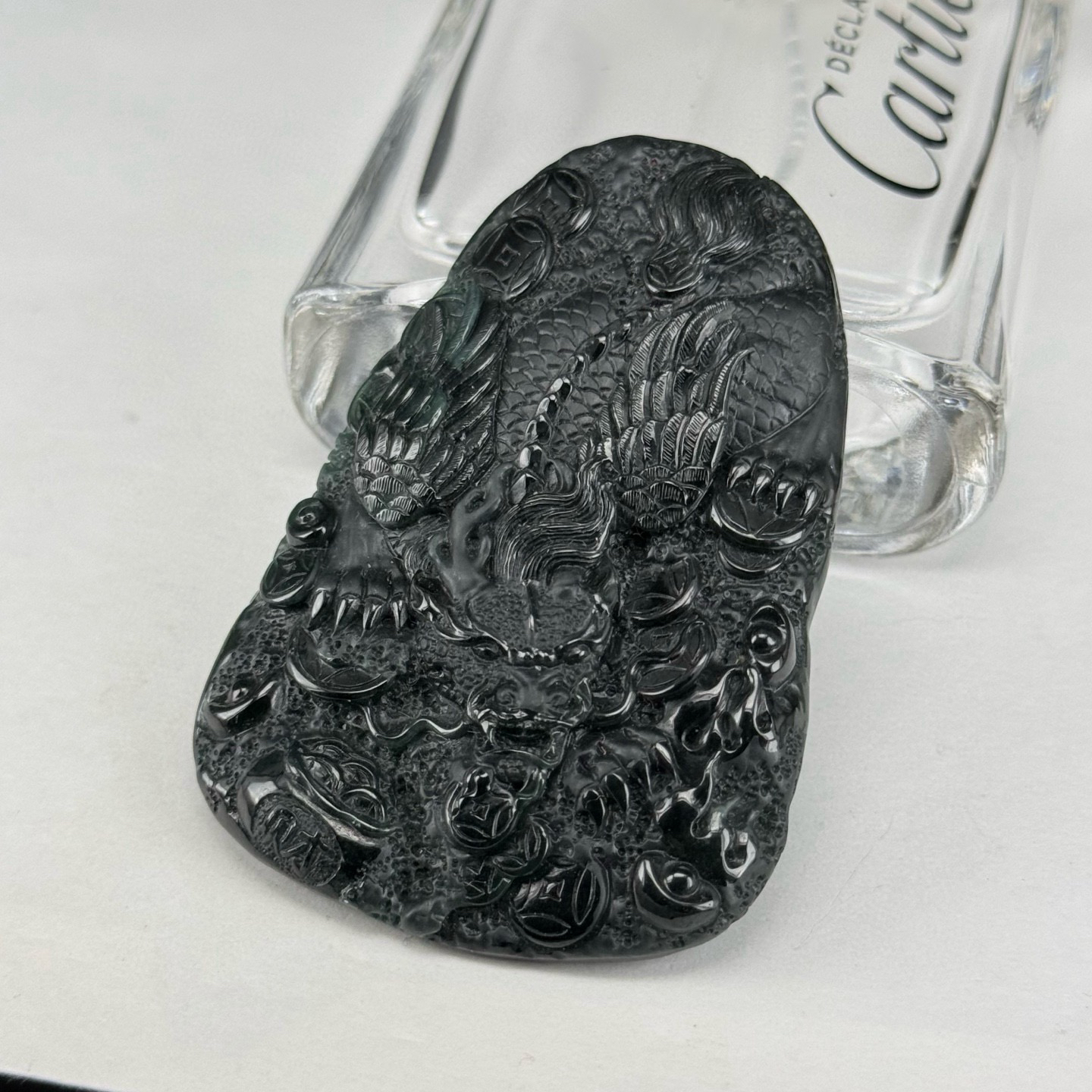 精品墨翠飞龙在天 种好色正 黑度好 打灯通透 油性十足 尺寸66