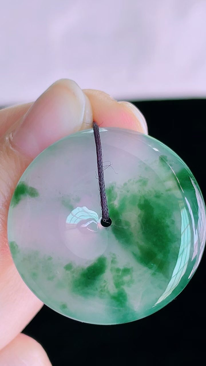 【翡翠名称】老坑种冰飘花满胶平安扣吊坠
【翡翠尺寸】直径厚度30/5.2mm
【翡翠描述】宝贝种老水