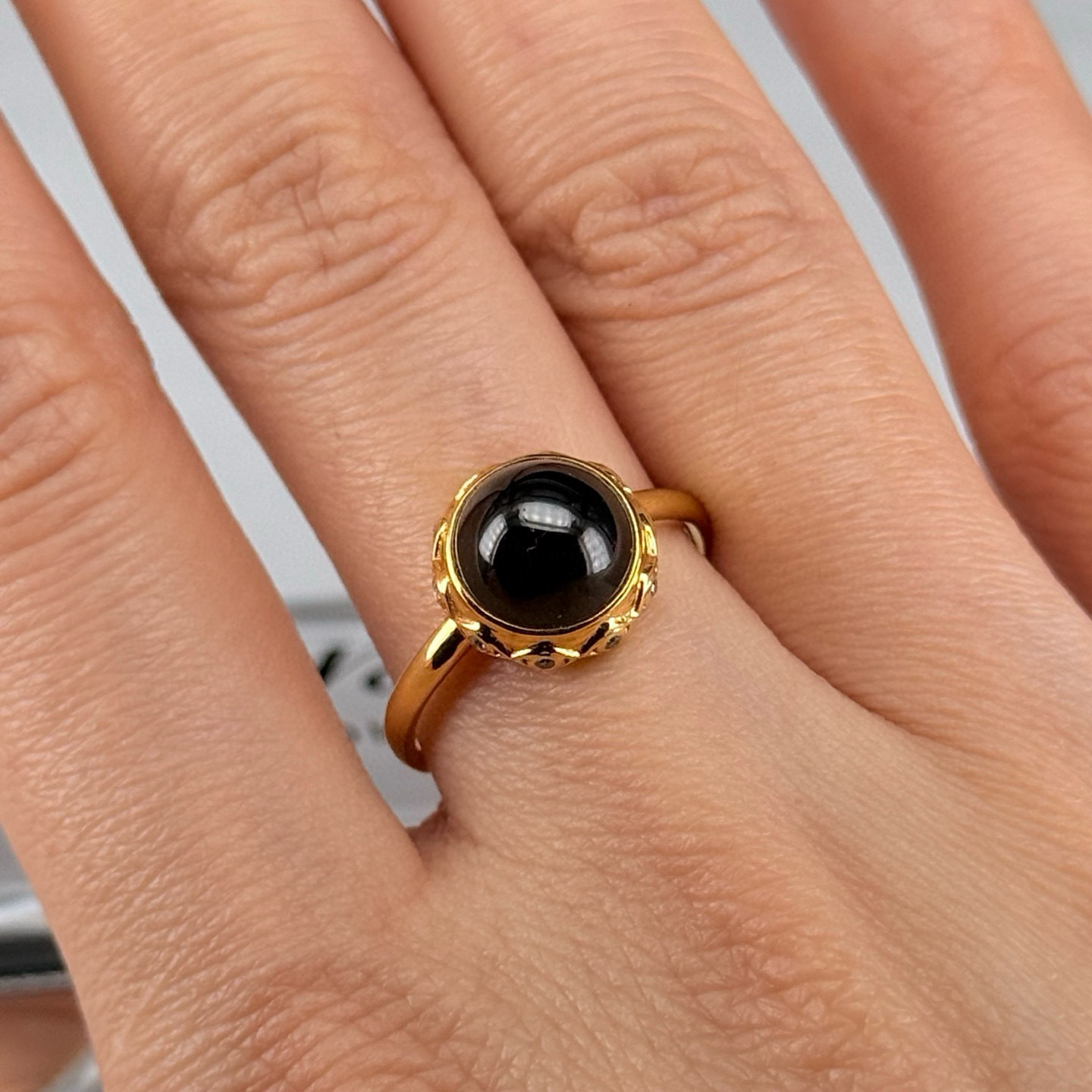 精品18k墨翠蛋面女戒 种好色正 黑度极好 打灯通透 油性十足 尺寸10.8