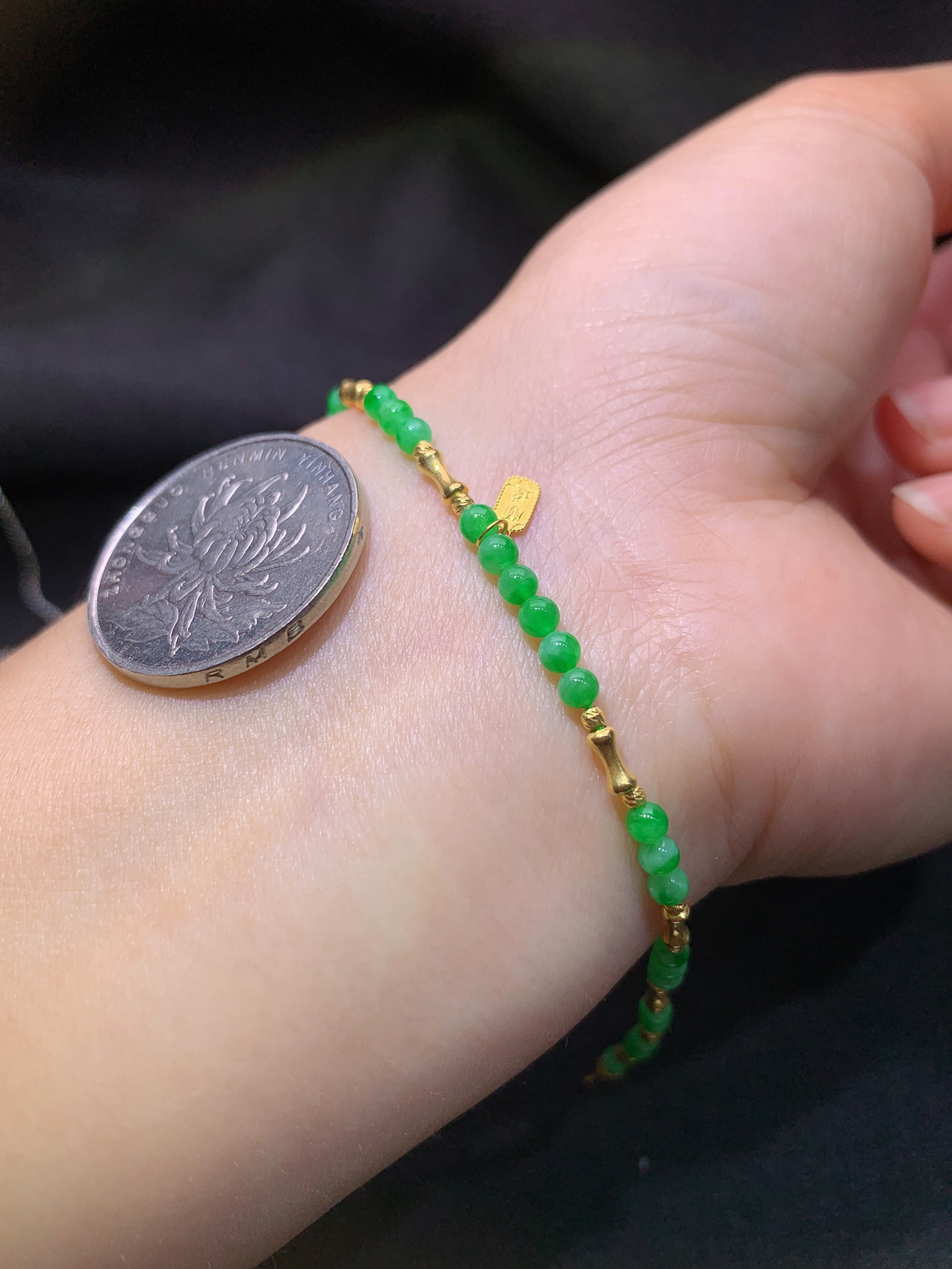 阳绿圆珠手链，18k金配饰，冰润色阳，种水足，J12 尺寸2.5