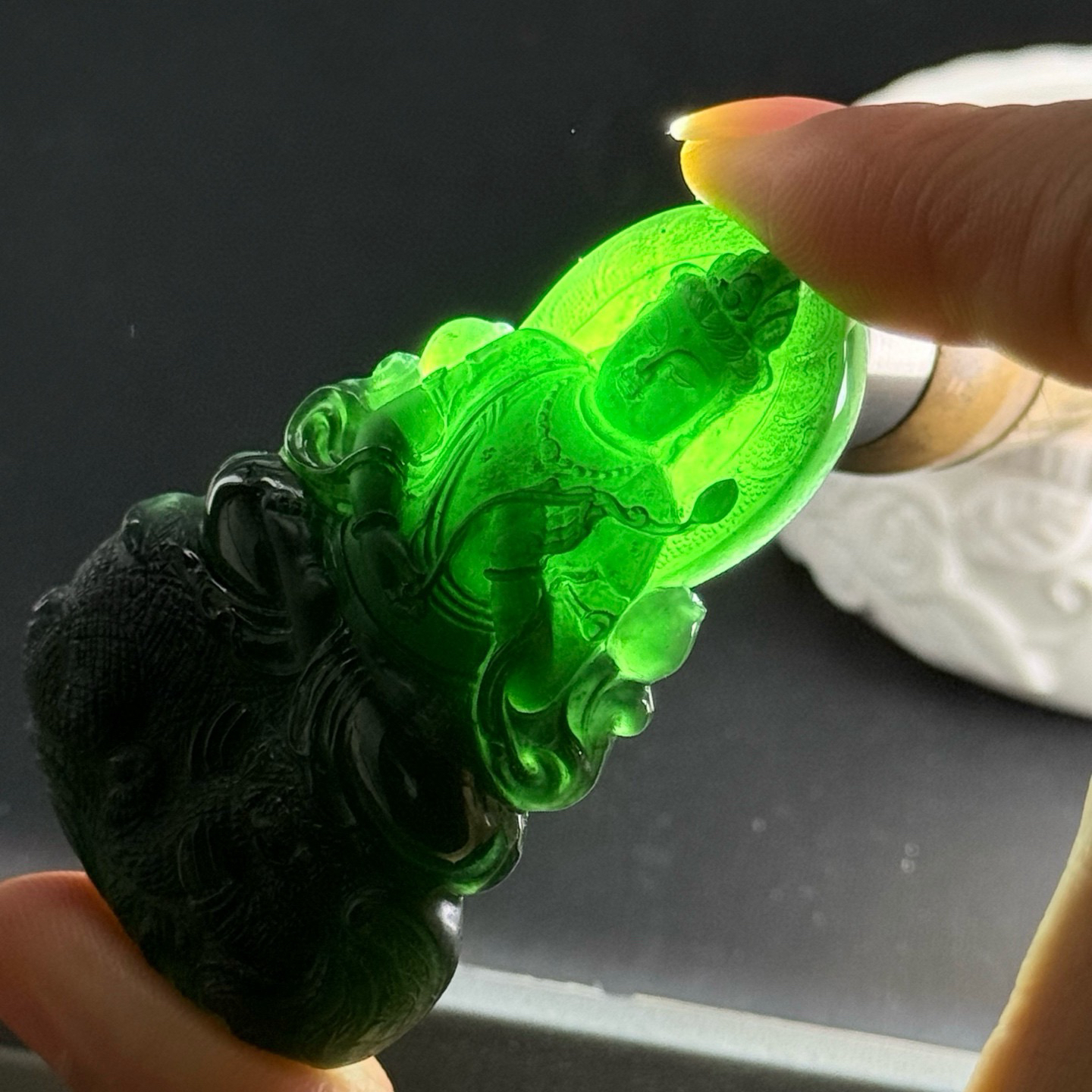 精品墨翠文殊菩萨 种好色正 黑度好 打灯通透 油性十足 尺寸60.5