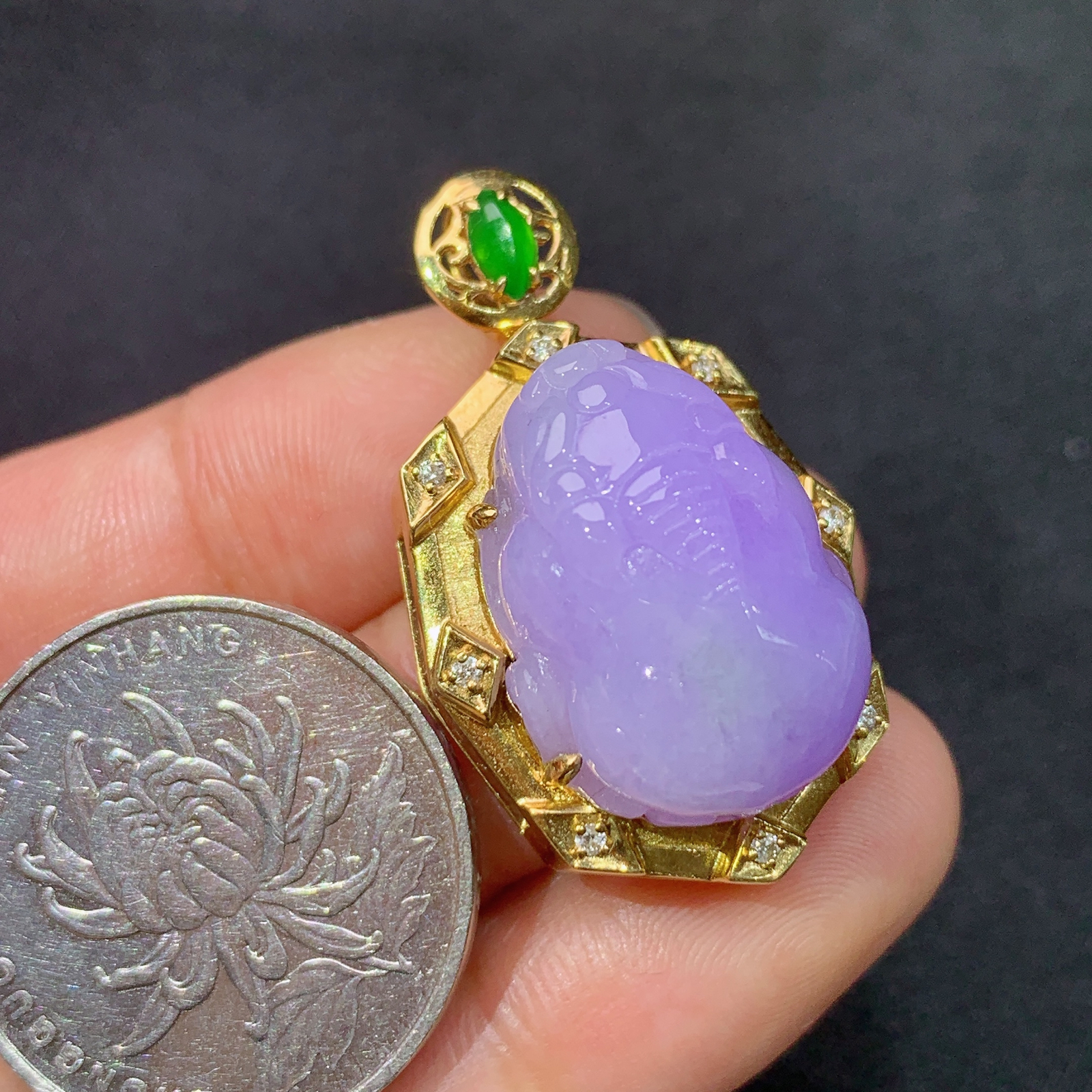 紫罗兰貔貅吊坠，18k金镶嵌，温润细腻，颜色鲜艳，Ja 尺寸34.3*20.3*14.9