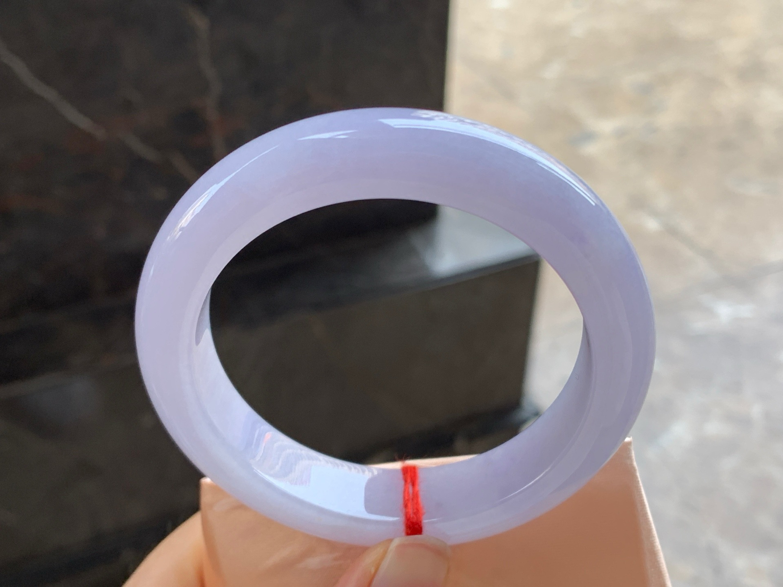 57-13.3-10.5

春色手镯^_^底子细腻干净