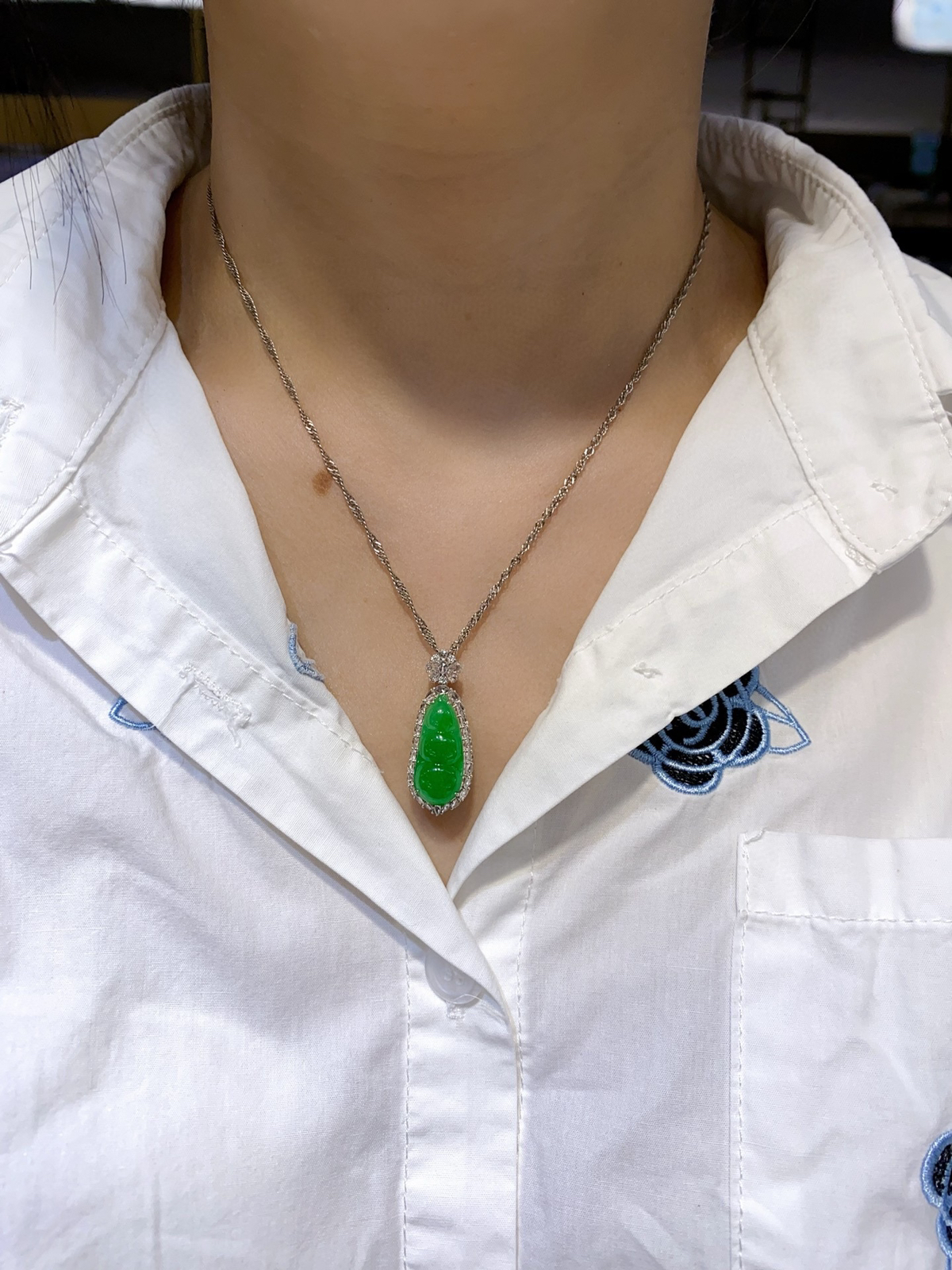 辣阳绿 色泽鲜亮 均匀 无绵 满色 福豆 18k尺寸32.2-12.8-10.4