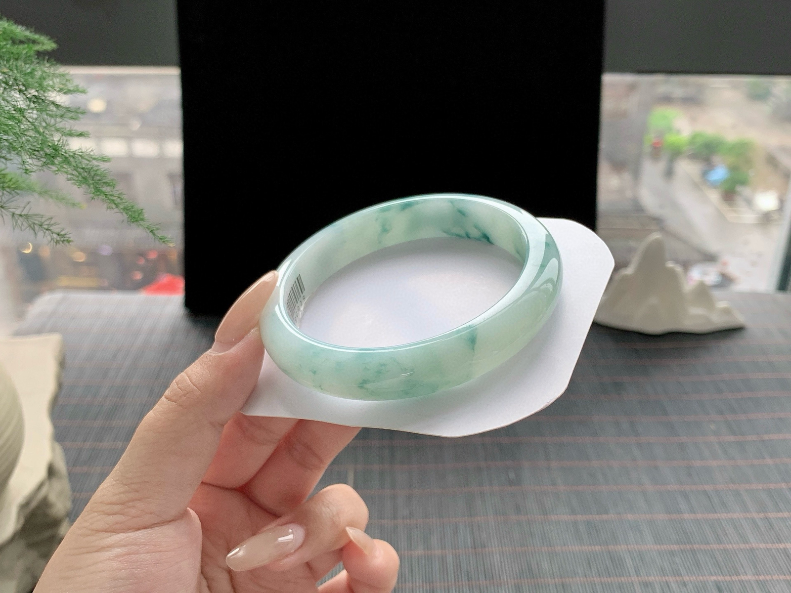 飘花手镯
尺寸：57.5-11-6.9