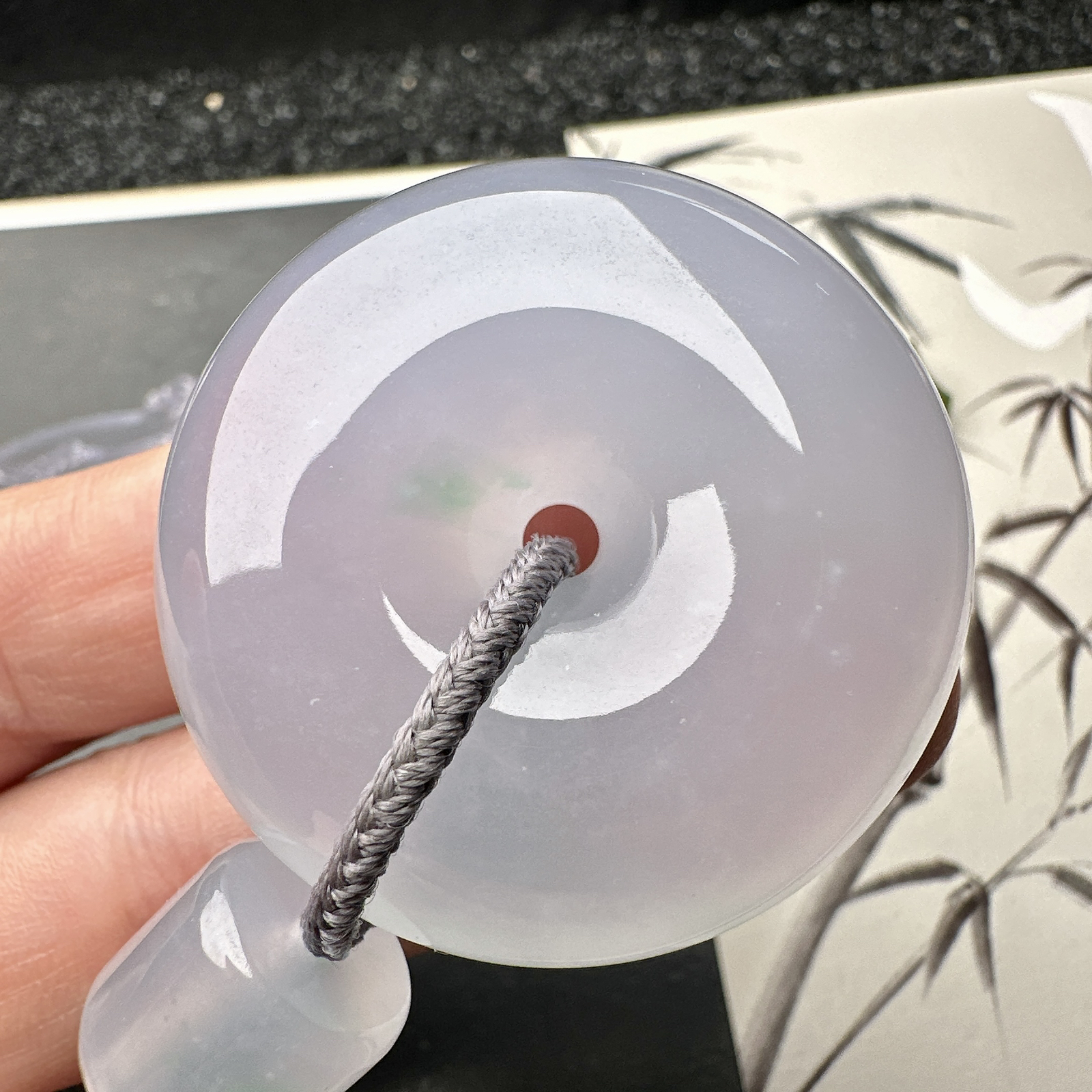 【冰种飘花大平安扣】质地细腻，品质很好，冰感十足，胶感明显，收藏品质。