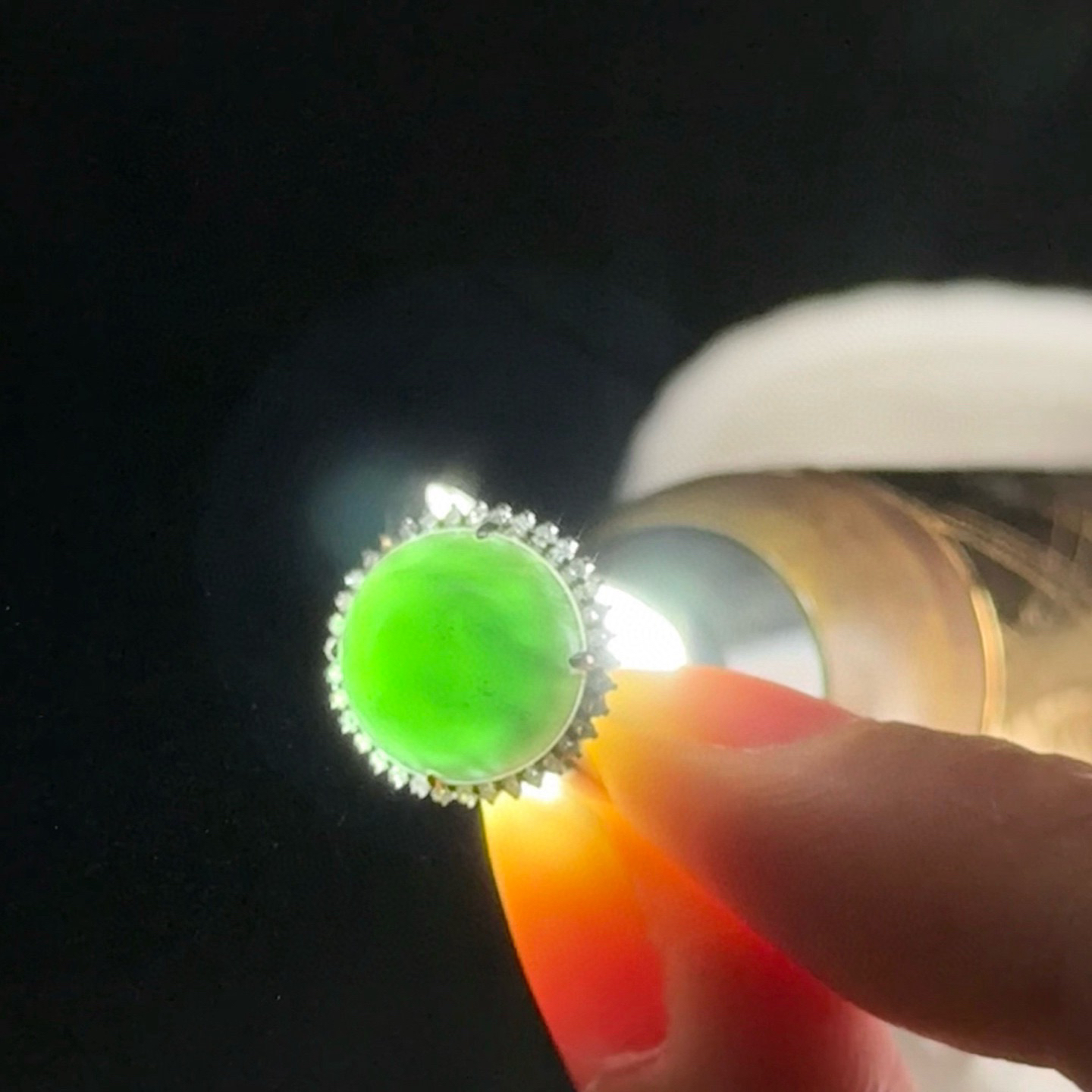 精品18k墨翠蛋面女戒 种好色正 黑度极好 打灯通透 尺寸10.7