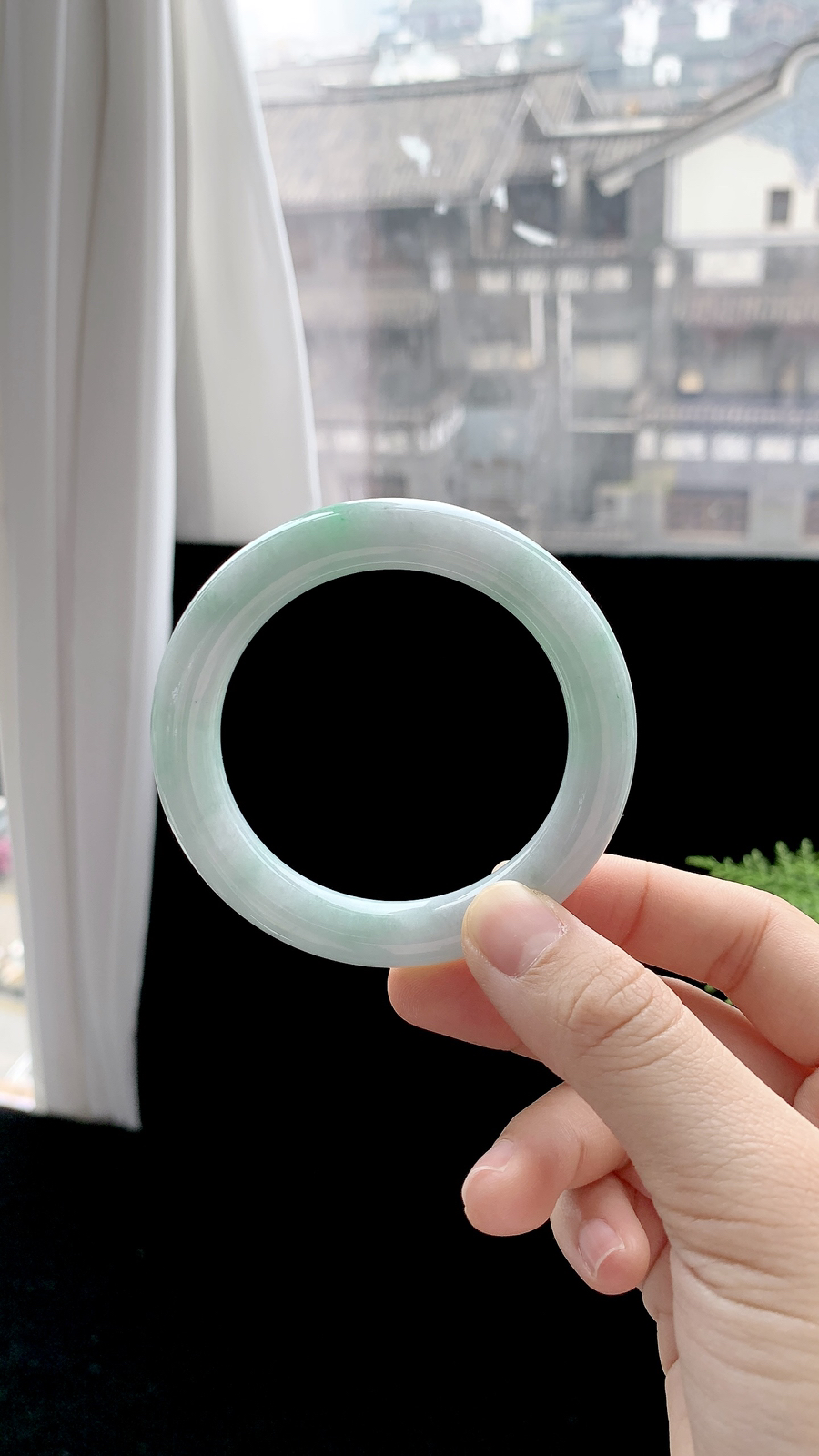 飘绿圆条
尺寸：53.3-10.1