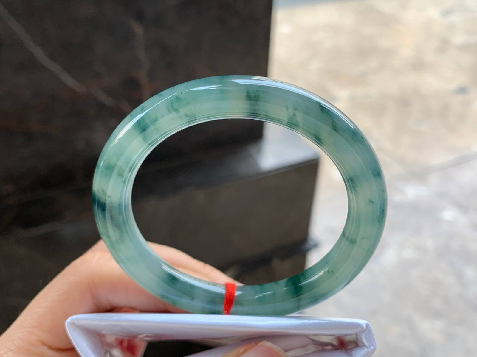 51.5-8.7

蓝花圆条手镯^_^鲜艳