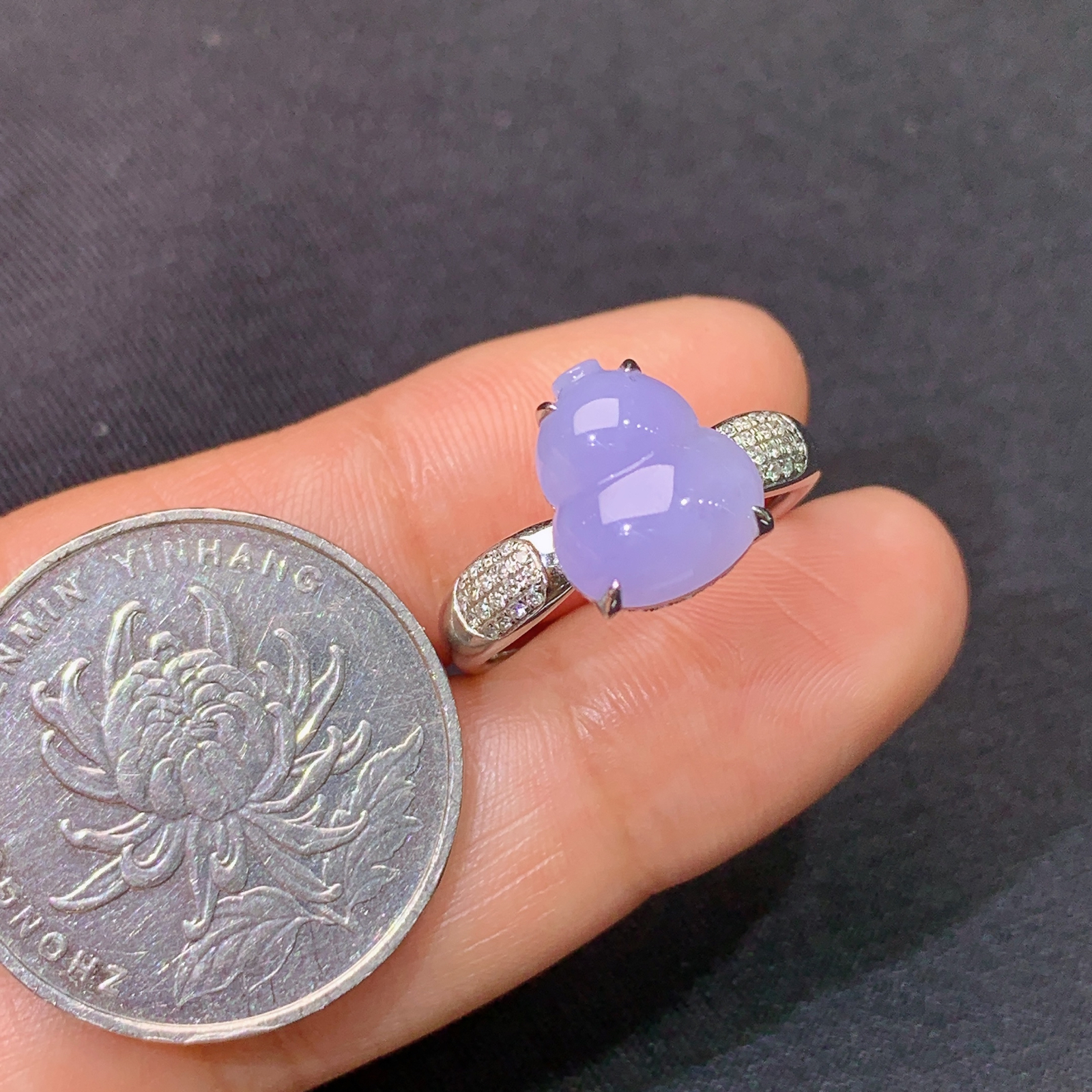 冰紫罗兰葫芦戒指，18k金镶嵌，温润细腻，颜色鲜艳，Mi 尺寸10.8*9.3*3