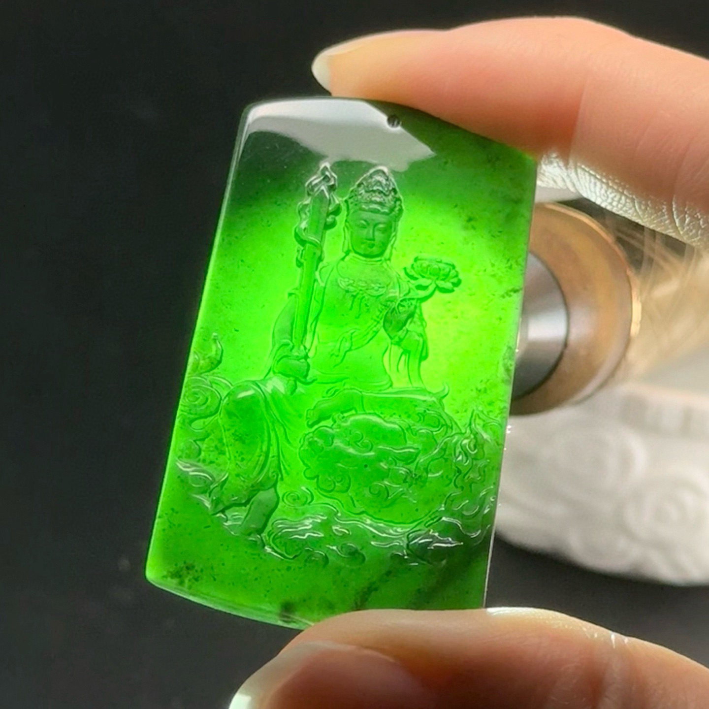 精品墨翠文殊菩萨 种好色正 黑度极好 打灯通透 油性十足 尺寸49.7