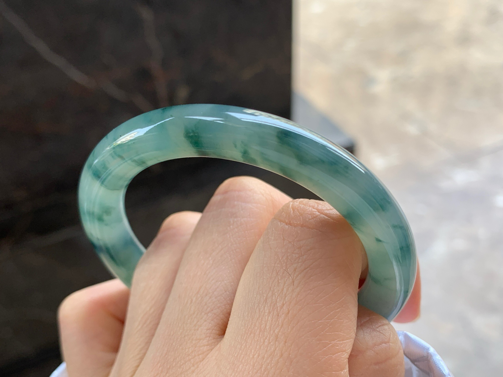 51.5-8.7

蓝花圆条手镯^_^鲜艳