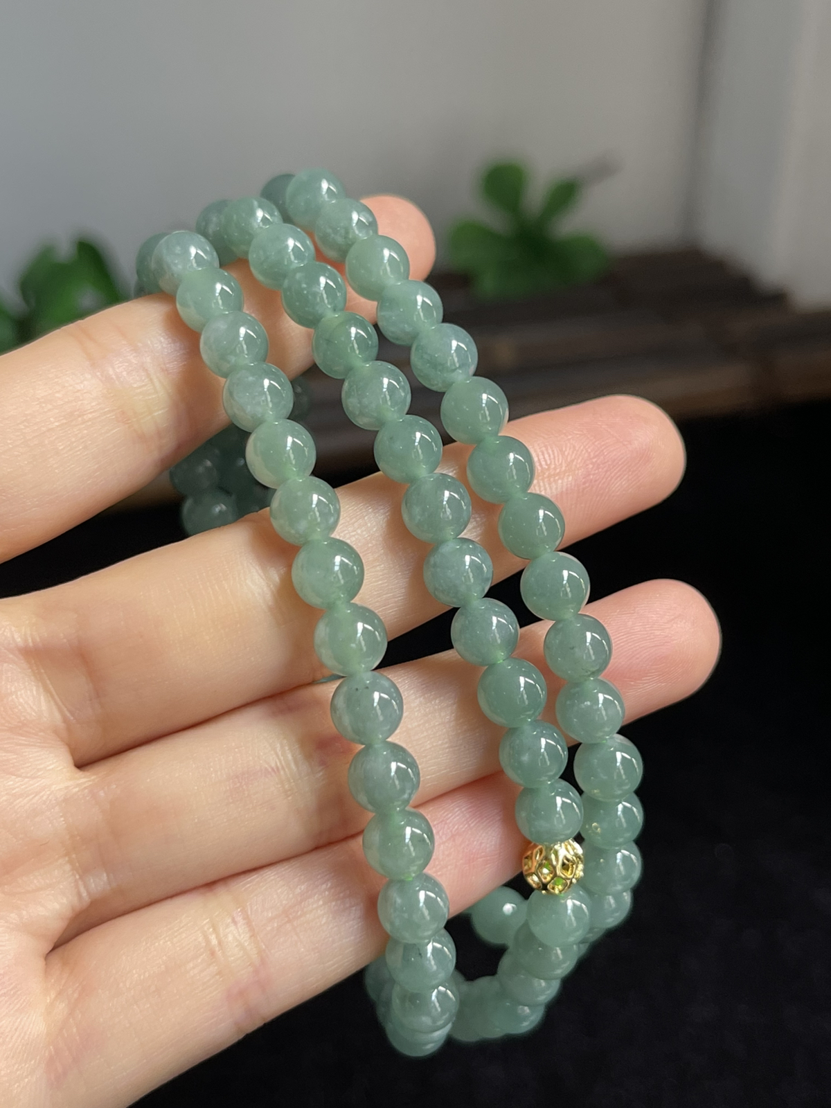 翡翠项链，每一颗都莹润通透，可以做项链，可以做手链上手非常漂亮