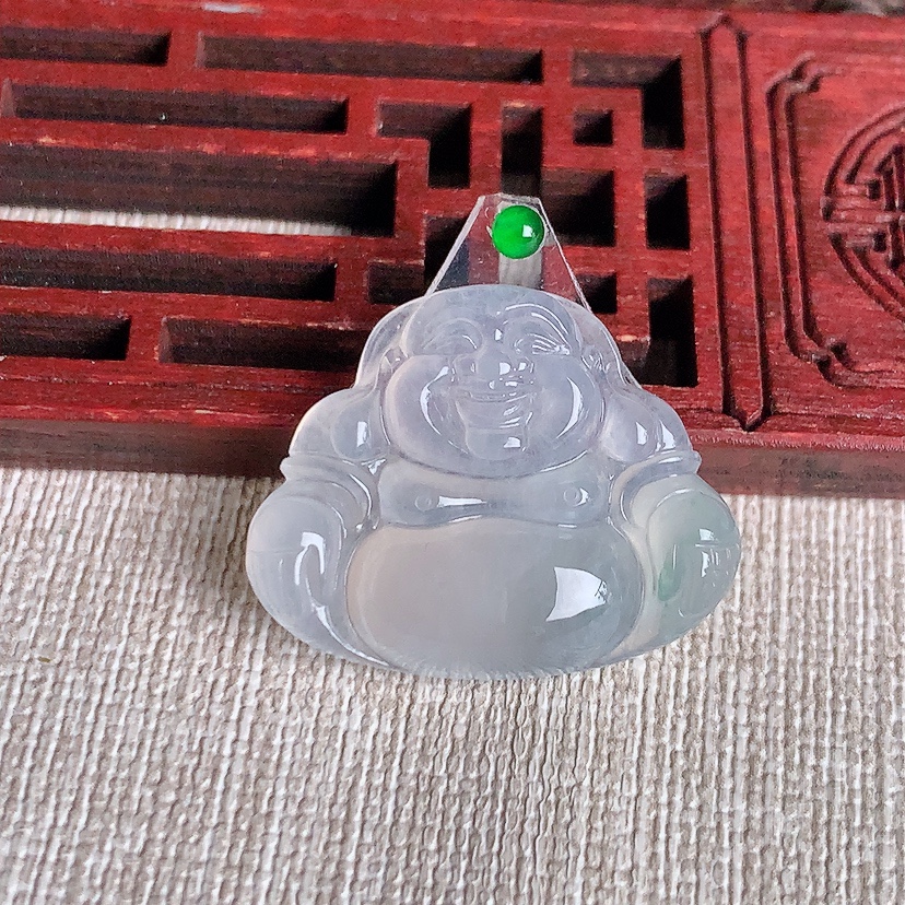 天然A货翡翠飘花佛公镶嵌件 
尺寸21.2-26.8-5.4mm 重量5.50g 0331