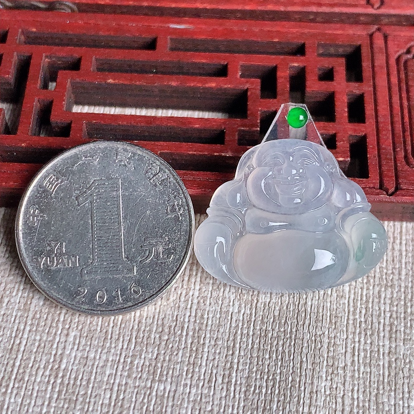 天然A货翡翠飘花佛公镶嵌件 
尺寸21.2-26.8-5.4mm 重量5.50g 0331
