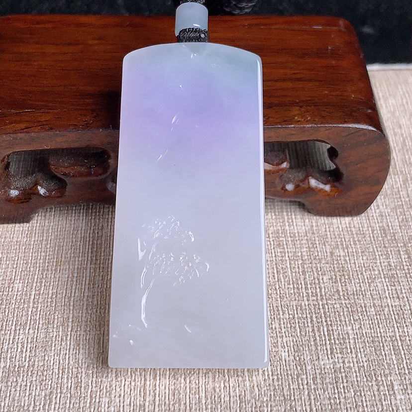 天然A货翡翠紫罗兰仙鹤吊坠  
尺寸59.2-27.3-6mm 重量32.00g 0331