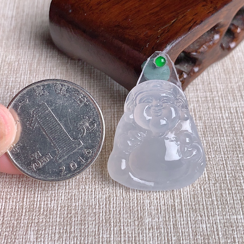 天然A货翡翠白冰白月光财神爷镶嵌件 
尺寸27.3-24-7.6mm 重量8.58g 0331
