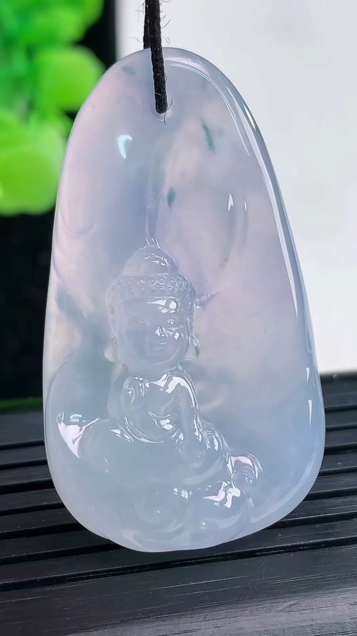 天然A货翡翠紫罗兰宝宝佛吊坠尺寸42.1-23.8-7.1重量:12.10g
4月3日