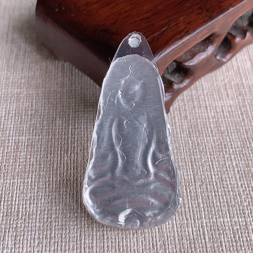 天然A货翡翠白冰白月光度母镶嵌件 
尺寸39-22.3-4mm 重量7.38g 0331