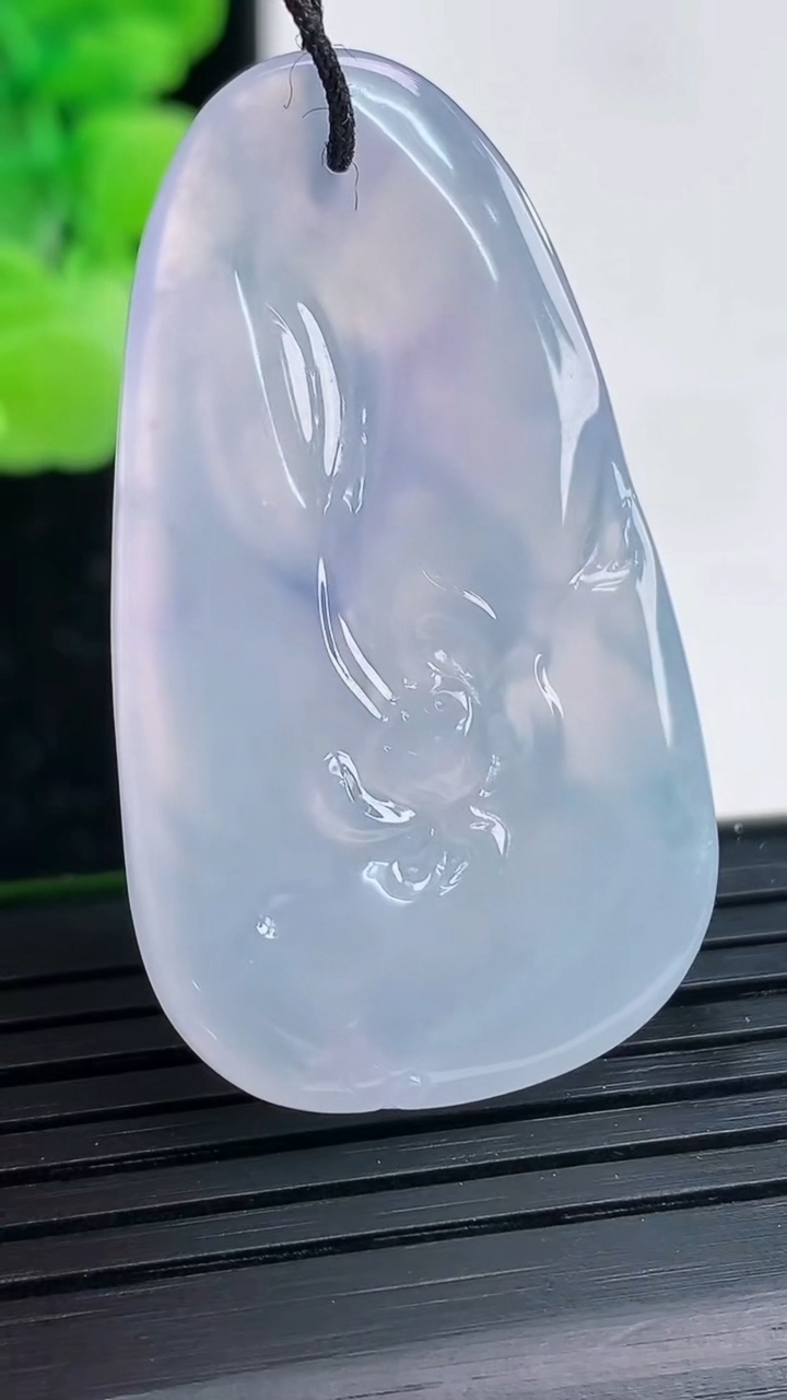 天然A货翡翠紫罗兰宝宝佛吊坠尺寸42.1-23.8-7.1重量:12.10g
4月3日