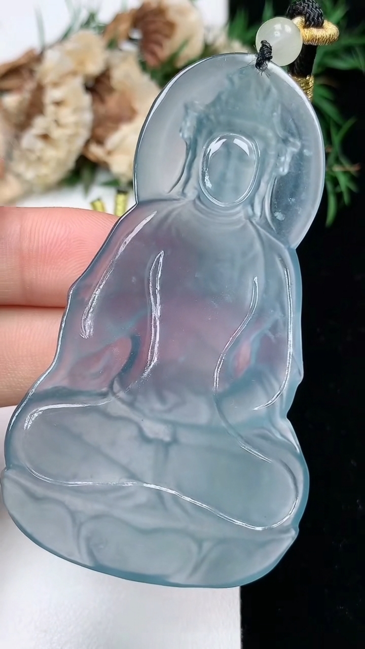 天然A货翡翠蓝水观音菩萨吊坠，尺寸69.5-38-4，重量:21.50g
4月4日