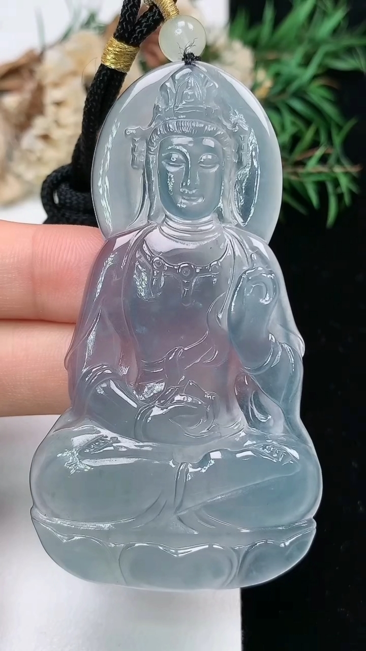 天然A货翡翠蓝水观音菩萨吊坠，尺寸69.5-38-4，重量:21.50g
4月4日