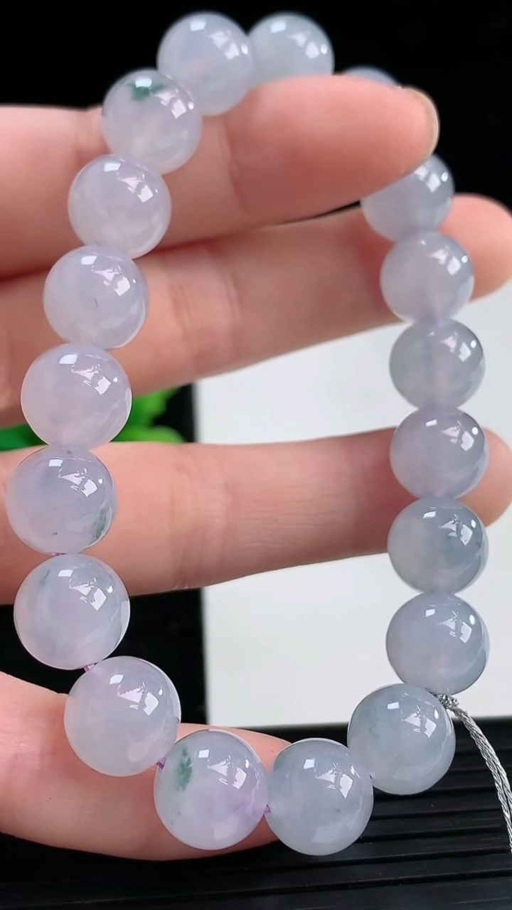 天然A货翡翠紫罗兰飘花圆珠手串尺寸9.8-19颗重量:33.31g4月4日
工厂直销收藏佳品,种好水