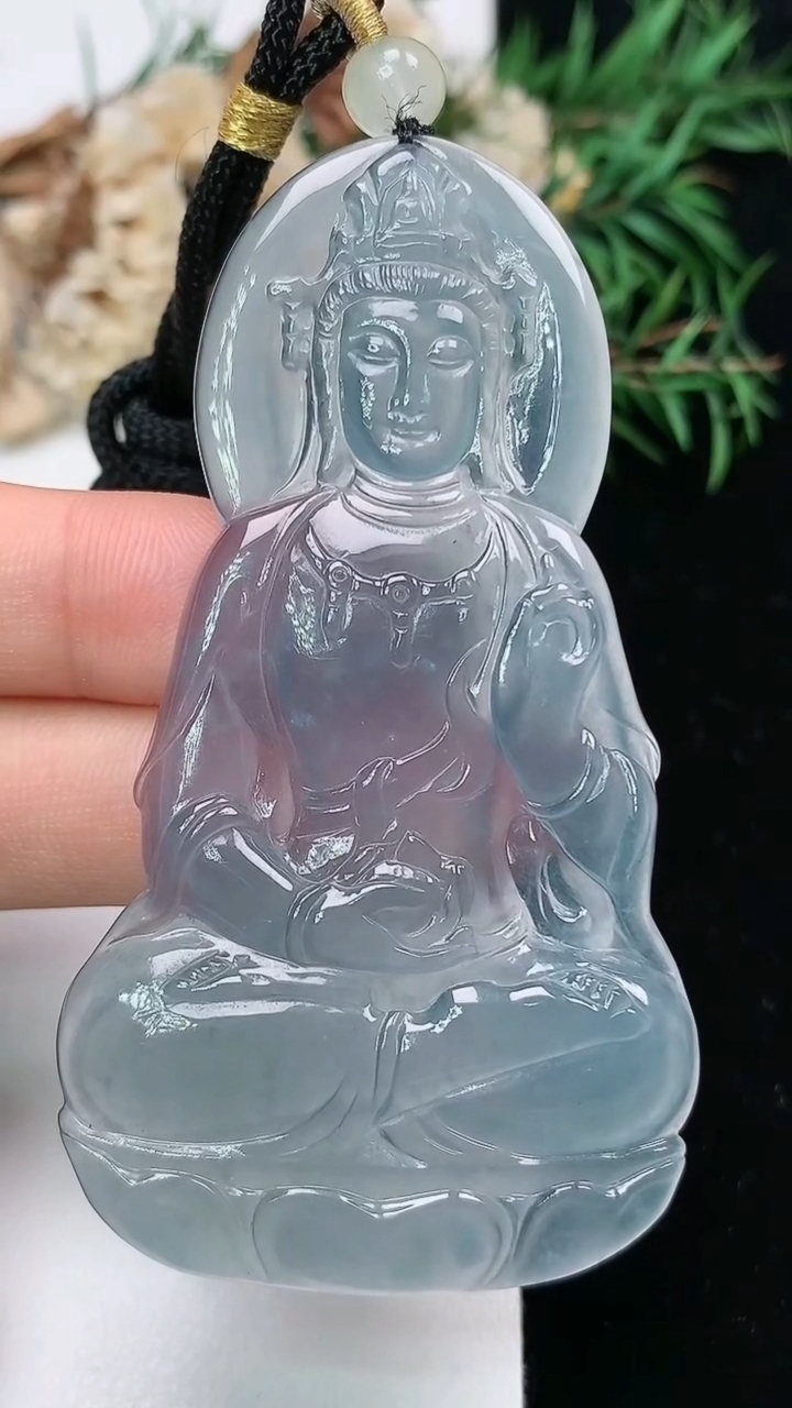 天然A货翡翠蓝水观音菩萨吊坠，尺寸69.5-38-4，重量:21.50g
4月4日