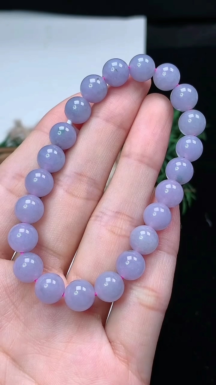 天然A货翡翠紫罗兰圆珠手串，尺寸8.1-22颗，重量:20.32g4月4日
工厂直销收藏佳品,种好水