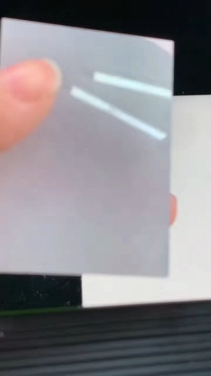 天然A货翡翠紫罗兰无事牌镶嵌件尺寸56.6-40-5.9重量:48.18g
4月4日