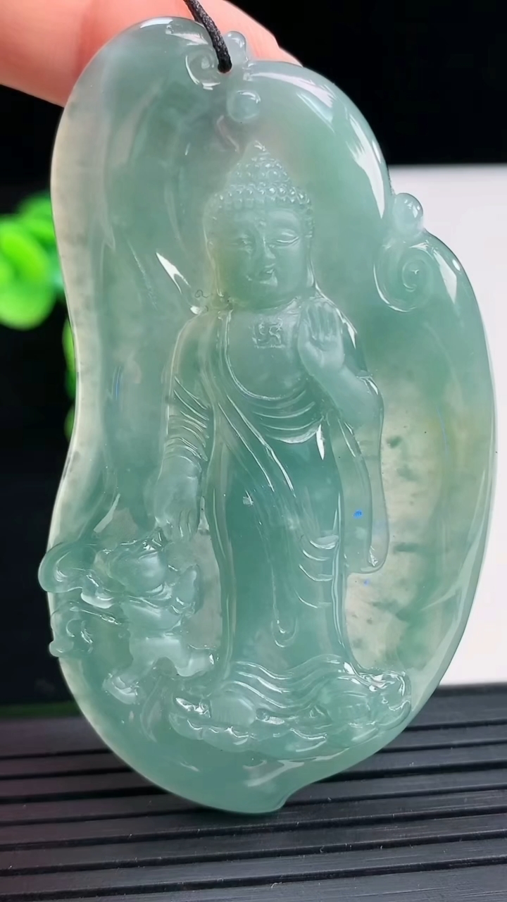 天然A货翡翠阿弥陀佛吊坠尺寸70-40-6重:29.92g 002
4月5日