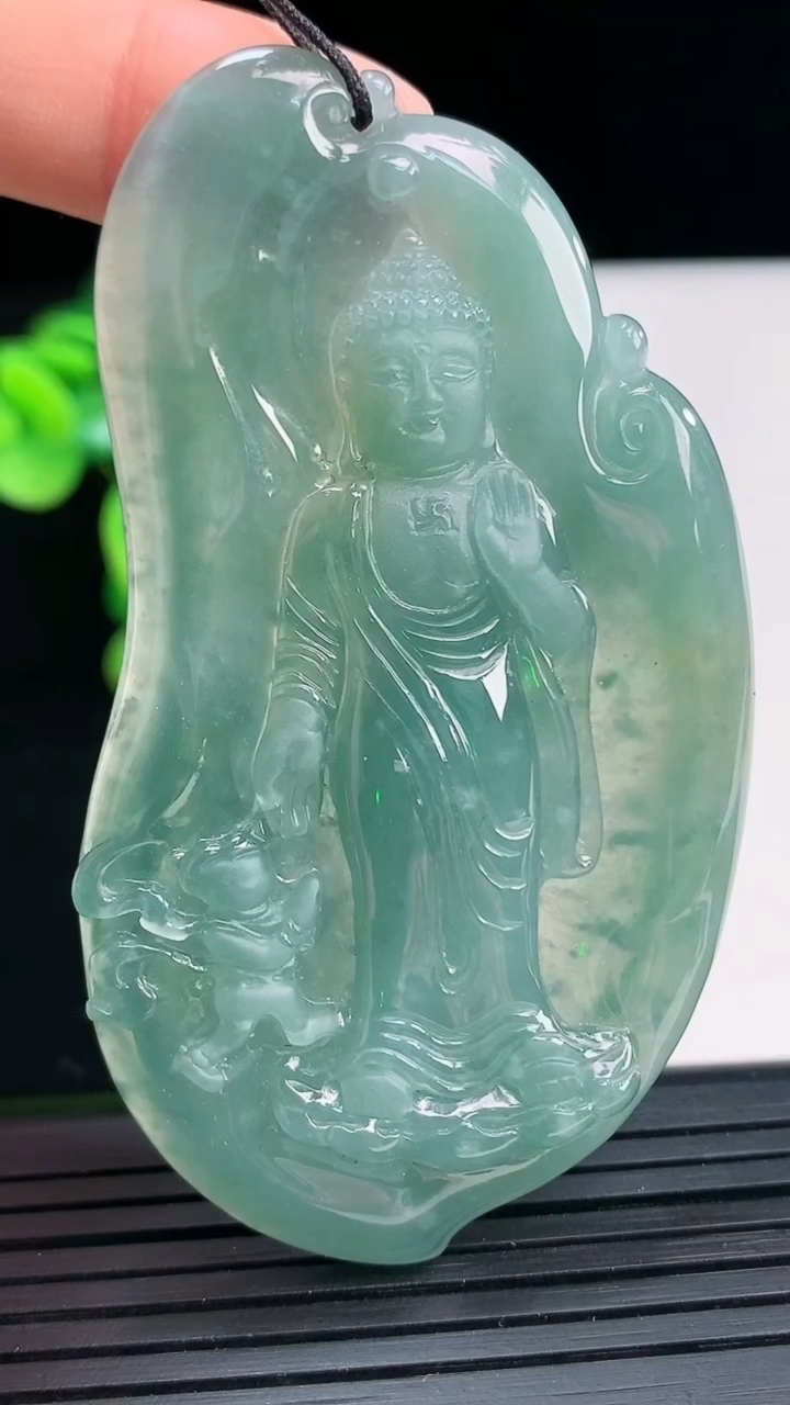 天然A货翡翠阿弥陀佛吊坠尺寸70-40-6重:29.92g 002
4月5日